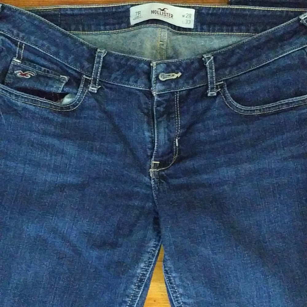 Hollister Dark Wash Jeans size 7 R W28 L33